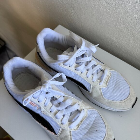 PUMA White & Black Sneakers Women’s Size 8.5 – Classic Casual Shoes - Picture 3 of 13